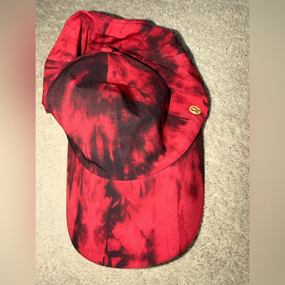 Lululemon Fast and Free Womens Run Hat *Game Day Game Day Red Black Multi New